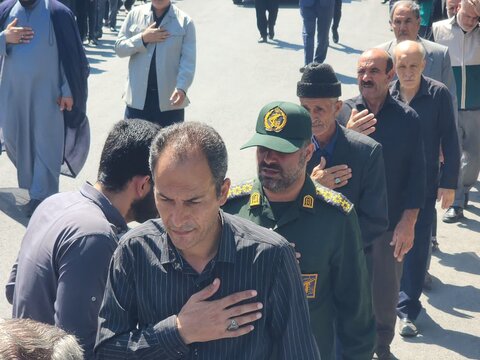 تصاویر/ عزاداری خیابانی مردم چایپاره در سوگ شهادت امام رضا(ع)