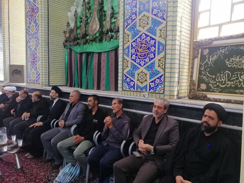 تصاویر/مراسم عزاداری شهادت امام رضا (ع) از طرف نماینده ولی‌فقیه در منطقه کاشان