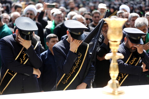 تصاویر/ دسته عزاداری خادمان به مناسبت شهادت امام رضا علیه السلام