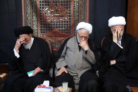 مراسم عزاداری شهادت امام رضا(ع) در دفتر آیت الله العظمی فاضل لنکرانی (ره)