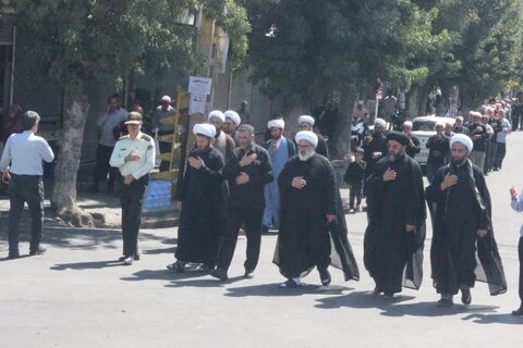 تصاویر/ عزاداری خیابانی در شهرستان میاندوآب همزمان با سالروز شهادت امام رضا (ع)