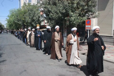 تصاویر/ عزاداری خیابانی در شهرستان میاندوآب همزمان با سالروز شهادت امام رضا (ع)