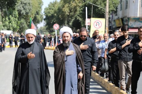 تصاویر/ عزاداری خیابانی مردم خوی در سوگ شهادت امام رضا (ع)