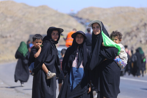 تصاویر| پیاده روی حرم امام رضا(ع)