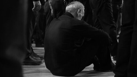 تصاویر/ عزداری هیئت علی بن موسی‌ الرضا (ع)محله عباس‌ آباد آران وبیدگل در نجف ایران