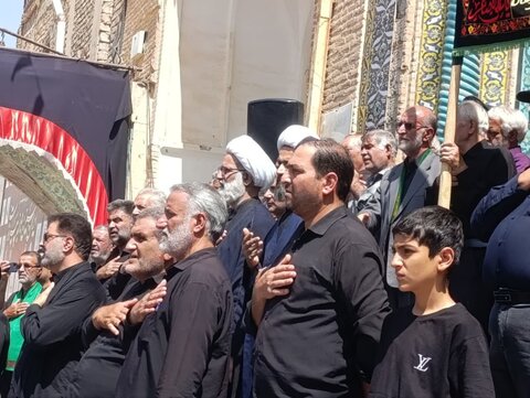 تصاویر/ عزداری شهادت امام  رضا(ع) در آستان مقدس علی ابن امام محمدباقر (ع)