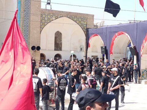 تصاویر/ عزداری شهادت امام  رضا(ع) در آستان مقدس علی ابن امام محمدباقر (ع)