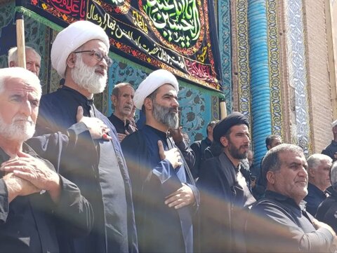 تصاویر/ عزداری شهادت امام  رضا(ع) در آستان مقدس علی ابن امام محمدباقر (ع)