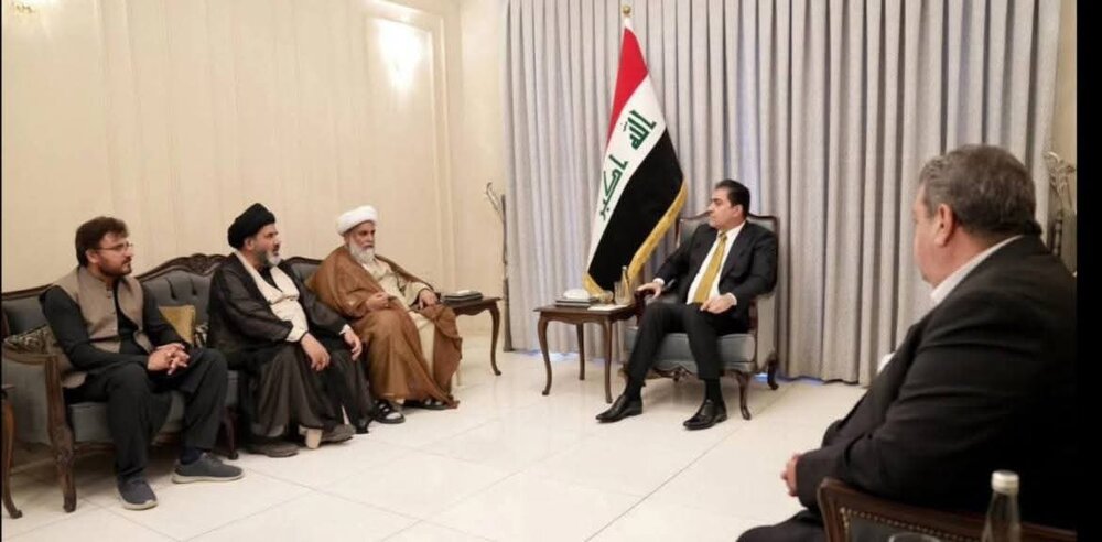 بغداد؛ سابق عراقی وزیر اعظم سید عادل عبدالمہدی اور موجودہ عراقی پارلیمنٹ کے اسپیکر سے ایم ڈبلیو ایم کے وفد کی ملاقات