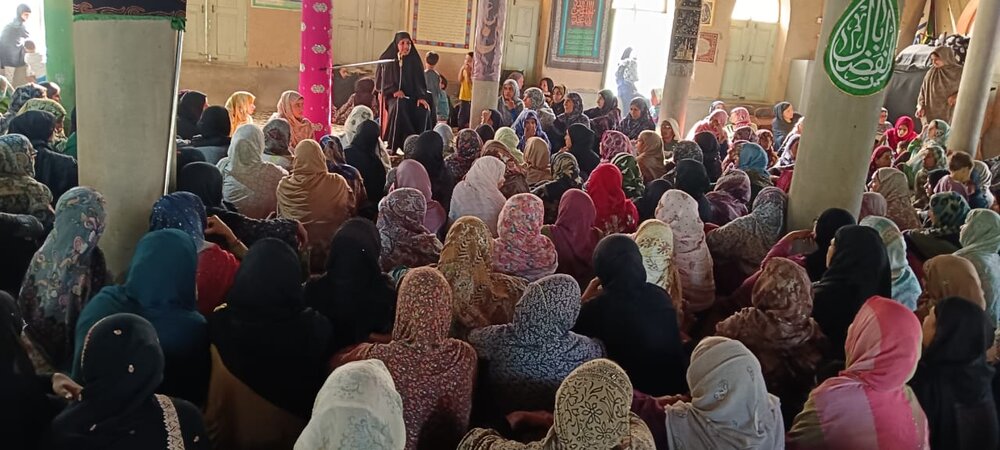 رسولِ اکرم (ص) کی تمام تعلیمات تا قیامت سراپا نور اور رحمت ہیں، محترمہ شمائلہ زینب