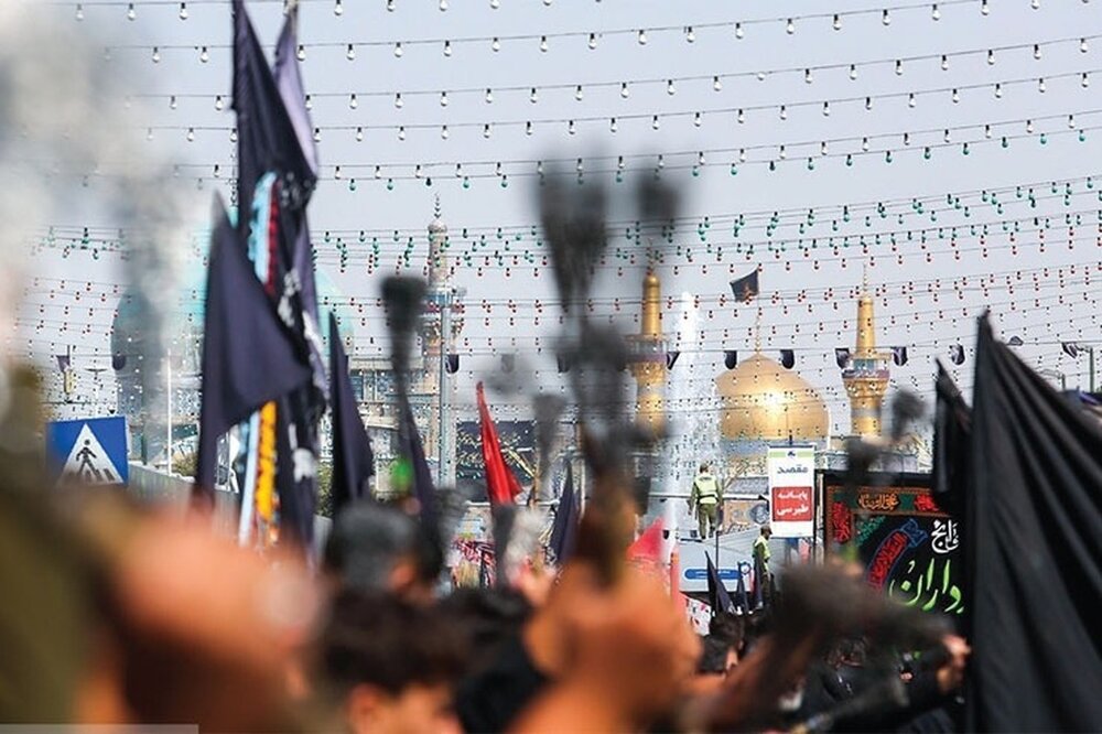 فیلم| اجتماع عزاداران بوشهری در حرم مطهر رضوی