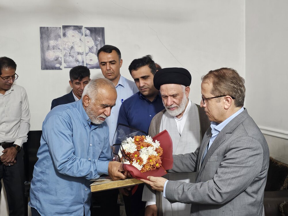 هفته دولت فرصتی برای گام برداشتن در مسیر شهیدان رجایی و باهنر است