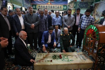 تصاویر/ آیین تجدید عهد مسئولان خوزستان با آرمان های شهدا