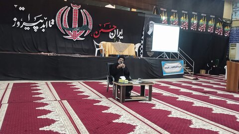 گزارش تصویری/ مراسم شهادت امام رضا ع در مدرسه علمیه خواهران خورموج