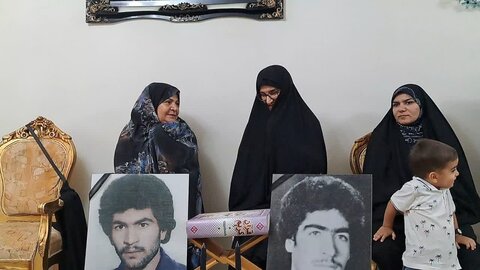 دیدار با خانواده‌ی شهید احمدعلی فتحی در اراک