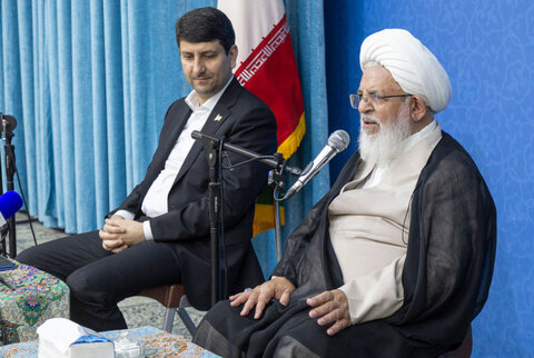 دیدار وزیر ارتباطات با امام جمعه یزد