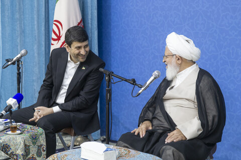 دیدار وزیر ارتباطات با امام جمعه یزد