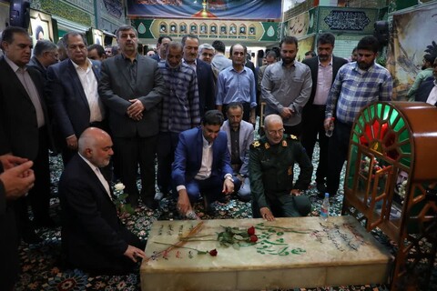 آیین تجدید عهد مسئولان خوزستان با آرمان های شهدا