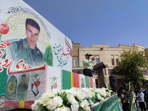 تصاویر/ تشییع شهید هادی رویاهی در بم