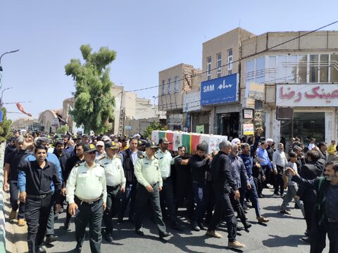 تصاویر/ تشییع شهید هادی رویاهی در بم