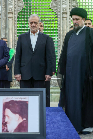 تصاوی/ تجدید میثاق رئیس جمهور و اعضای هیئت دولت چهاردهم با آرمان‌های امام راحل