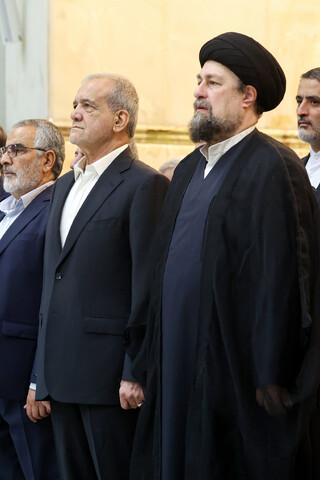 تصاوی/ تجدید میثاق رئیس جمهور و اعضای هیئت دولت چهاردهم با آرمان‌های امام راحل