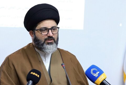 حجت الاسلام موسوی‌ زادہ حوزہ علمیہ کے بین‌ الاقوامی تعلیمی و تحقیقی کمپلیکس کے مدیر منتخب