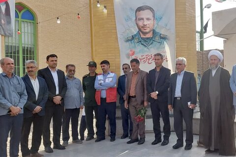 تصاویر: آیین غبارروبی گلزار شهدای آران وبیدگل درنخستین روز هفته دولت