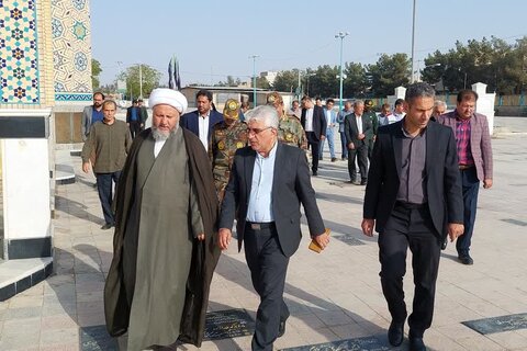 تصاویر: آیین غبارروبی گلزار شهدای آران وبیدگل درنخستین روز هفته دولت