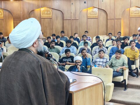 دوره میثاق طلبگی در شهرستان زاهدان آغاز شد.