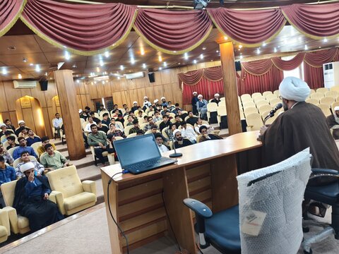 دوره میثاق طلبگی در شهرستان زاهدان آغاز شد.