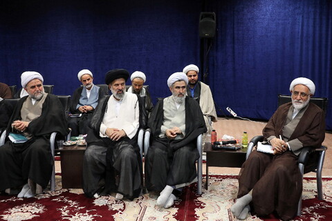 تصاویر/  نشست مدیران مدارس حوزه علمیه قم با حضور آیت الله اعرافی