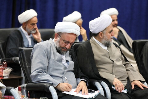 تصاویر/  نشست مدیران مدارس حوزه علمیه قم با حضور آیت الله اعرافی