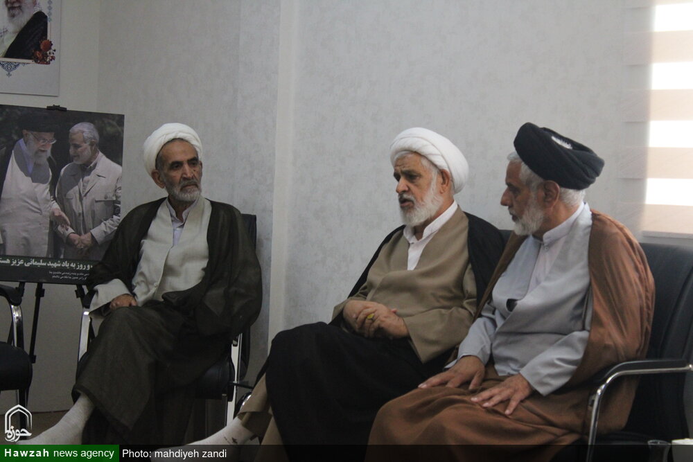 تصاویر/ دیدار شورای تفسیر قرآن کریم با نماینده ولی‌فقیه در کرمان