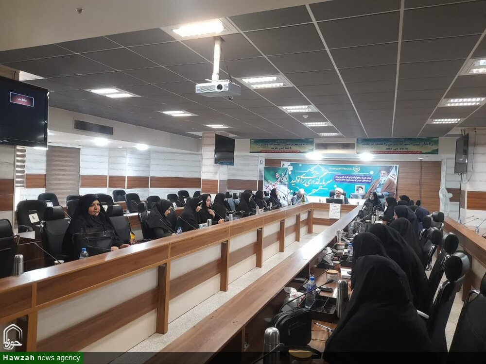 لزوم نقش‌آفرینی بانوان در تحقق آرمان‌های انقلاب اسلامی+عکس