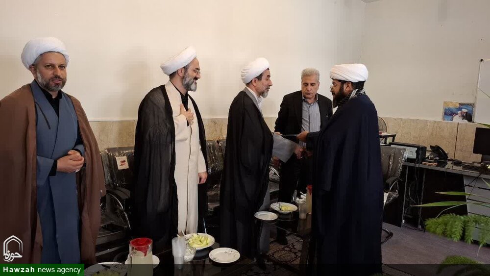 مدیر جدید مدرسه علمیه امام هادی (ع)شهرستان هرند معارفه شد+ تصاویر