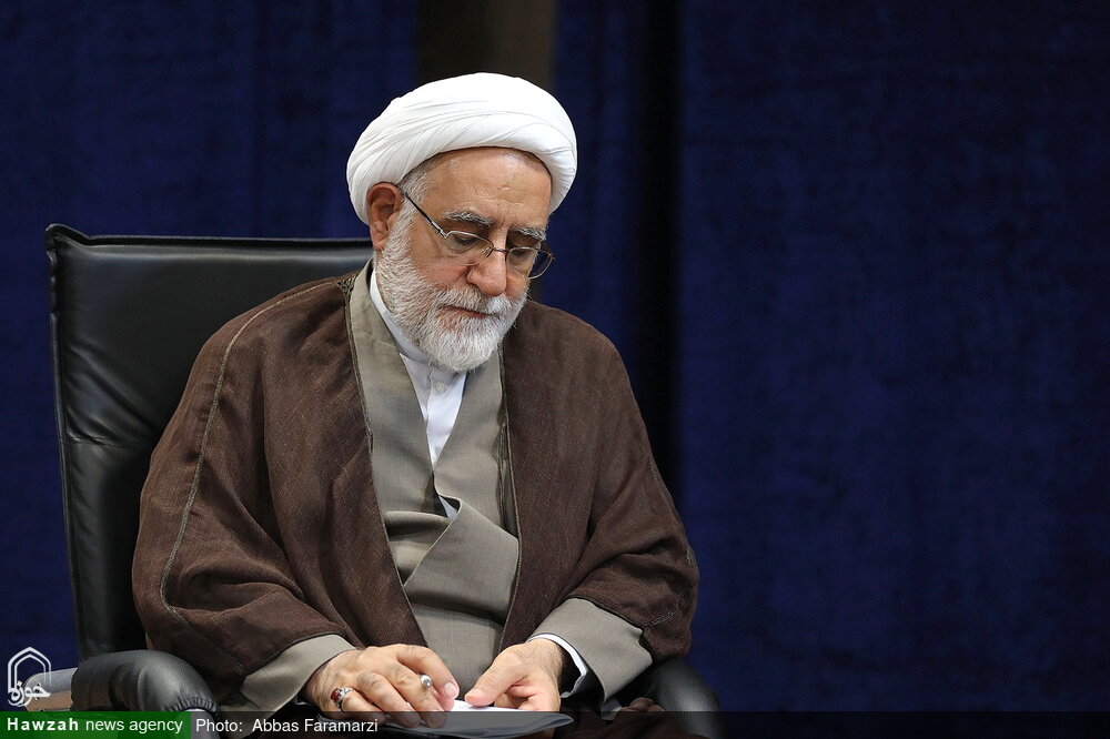 हौज़ा ए इल्मिया क़ुम मे "आज़ाद स्कूल" योजना का ट्रायल शुरू