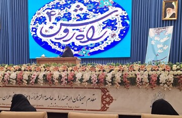 هدف جامعه الزهرا (س) تربیت بانوانی متعهد و آماده خدمت به امام زمان(عج) است