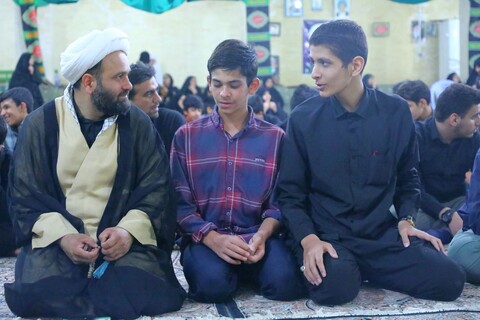 شرکت طلاب دوره میثاق طلبگی حوزه علمیه استان یزد در مراسم حسینیه طزرجان