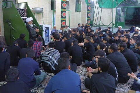 شرکت طلاب  دوره میثاق طلبگی حوزه علمیه استان یزد در مراسم حسینیه طزرجان