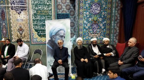 تصاویر/ مراسم ترحیم حجت الاسلام والمسلمین ابوالقاسم مقدس خیابانی، تولیت مدرسه علمیه خاتم الاوصیا(ع)