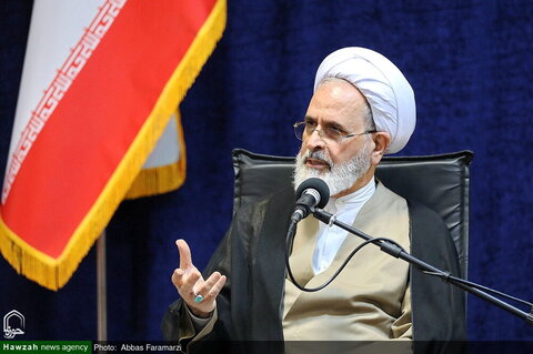 حوزہ علمیہ قم، تشیع کا ستون اور اسلام کا ترجمان ہے: آیت اللہ اعرافی