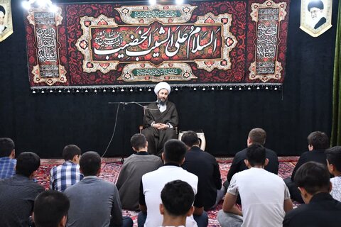 تصاویر/ درس اخلاق مدرسه علمیه امام خمینی رحمت الله علیه خوی