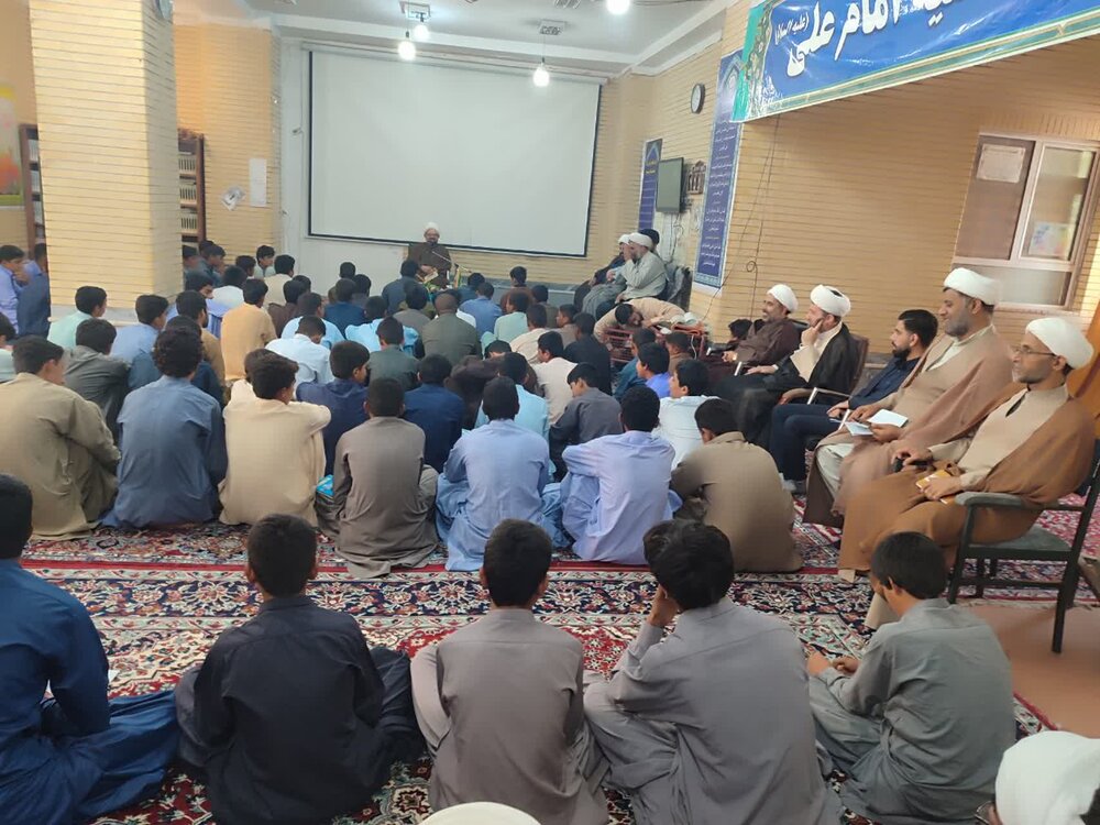 تهذیب نفس و مجاهدت در راه علم آموزی، از ارکان طلبگی است+عکس