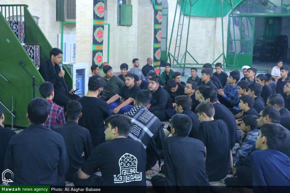 تصاویر/ شرکت طلاب دوره میثاق طلبگی حوزه علمیه استان یزد در مراسم حسینیه طزرجان