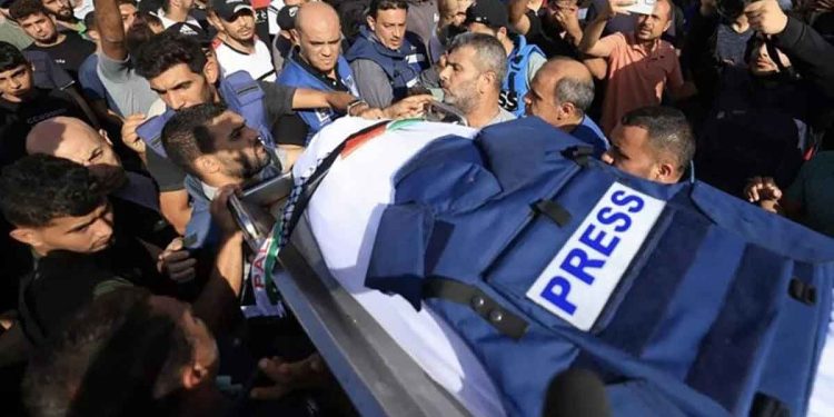 مقال | الصحافة في غزة؛ حقيقة تُروى بالدم