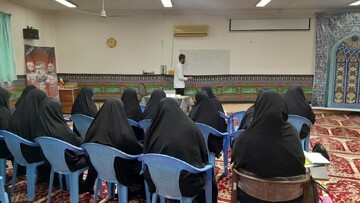 دوره «مشاوره نوجوان» در مدرسه علمیه تخصصی فاطمه‌الزهرا(س) اردکان برگزار شد