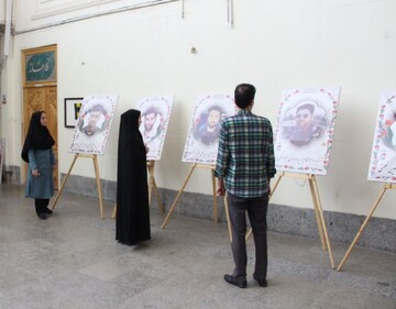 افتتاح نمایشگاه عکس شهدای اقتدار وطن در خرم‌آباد