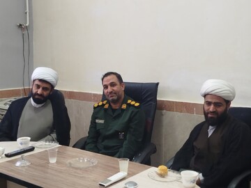 دیدار امام جمعه و روحانیون دلفان با فرمانده سپاه ناحیه مقاومت بسیج دلفان