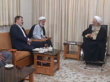 تأکید آیت‌الله العظمی جوادی آملی بر ضرورت سرمایه‌گذاری در آموزش و تولید